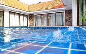 Baan Golden Pool Villa